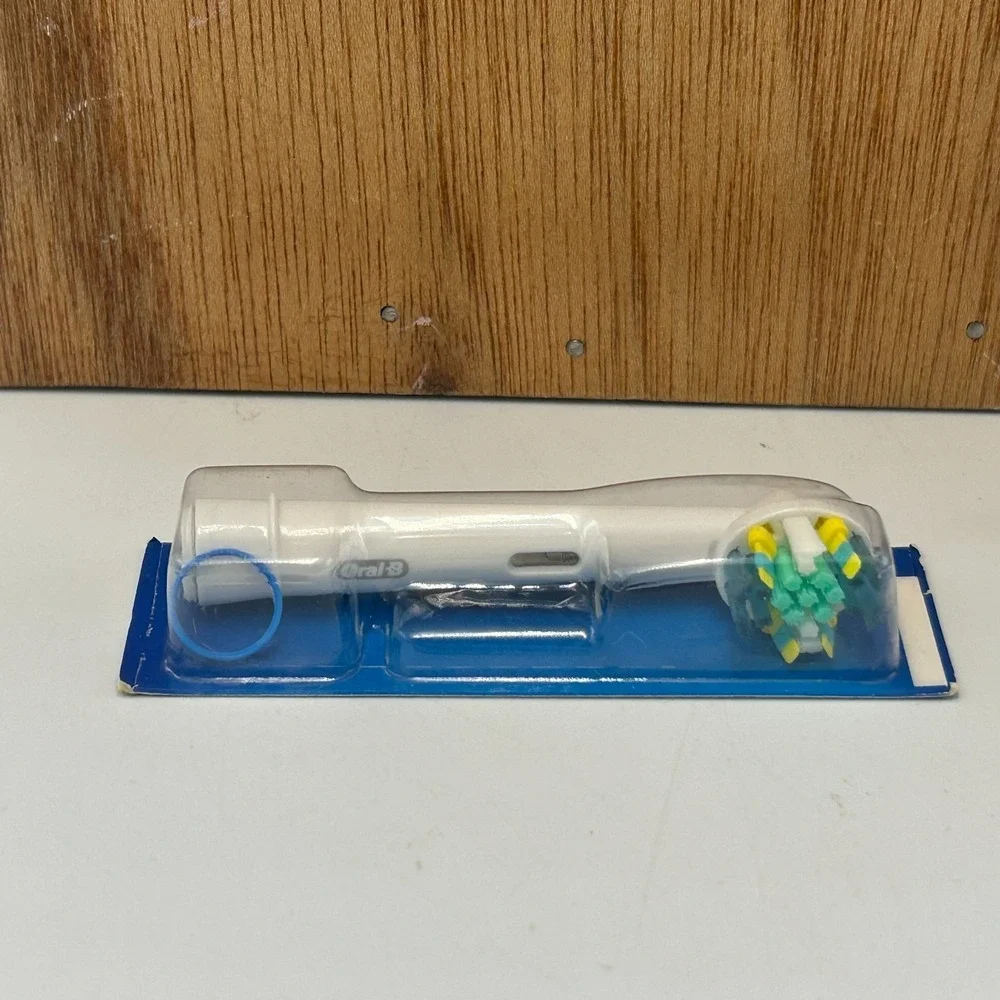 Oral-B Floss Action Power Tip CrossAction Replacement Brush Heads Electric 3 Pac